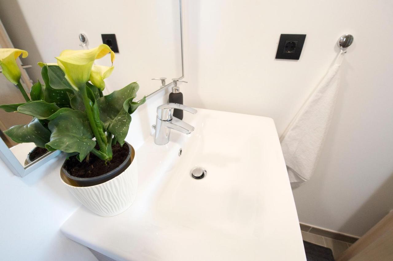 Apartman Grc Lägenhet Dugo Selo Exteriör bild