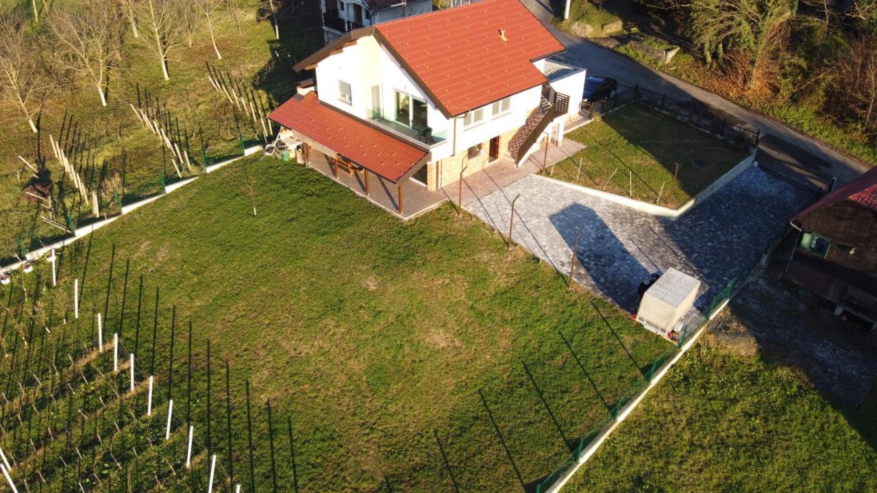 Apartman Grc Lägenhet Dugo Selo Exteriör bild